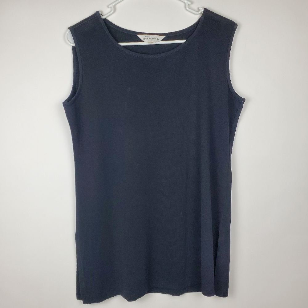 EXCLUSIVELY MISOOK Sleeveless Side Slit Tunic Tank Top Textured Knit Blouse